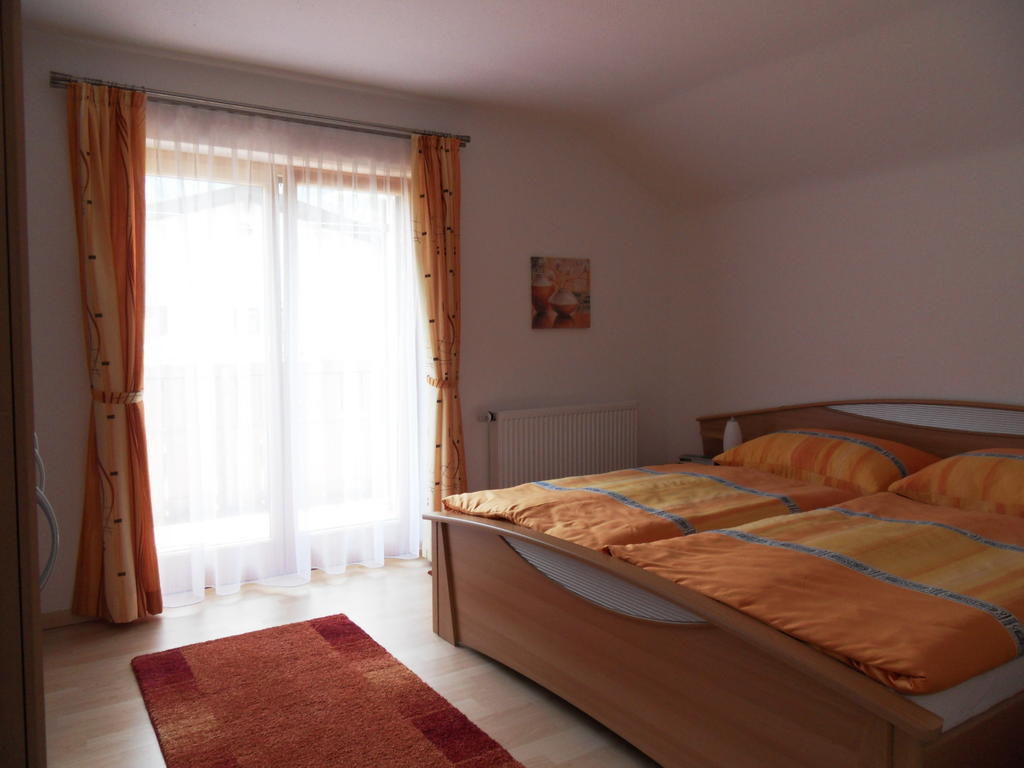 Ferienwohnung Konrad Pfeifer Schruns Szoba fotó